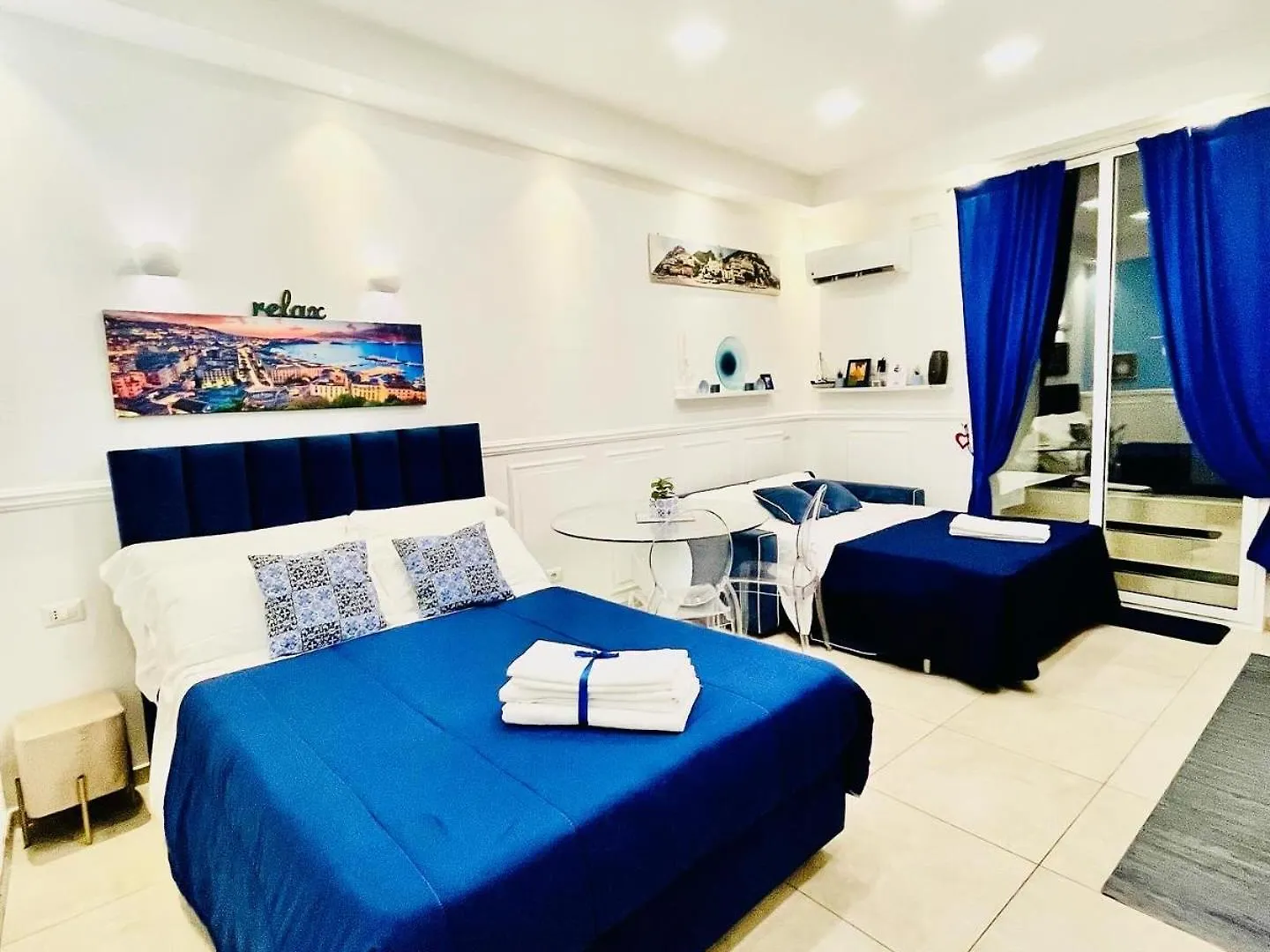 Apartment Donn'Anna Naples City Center